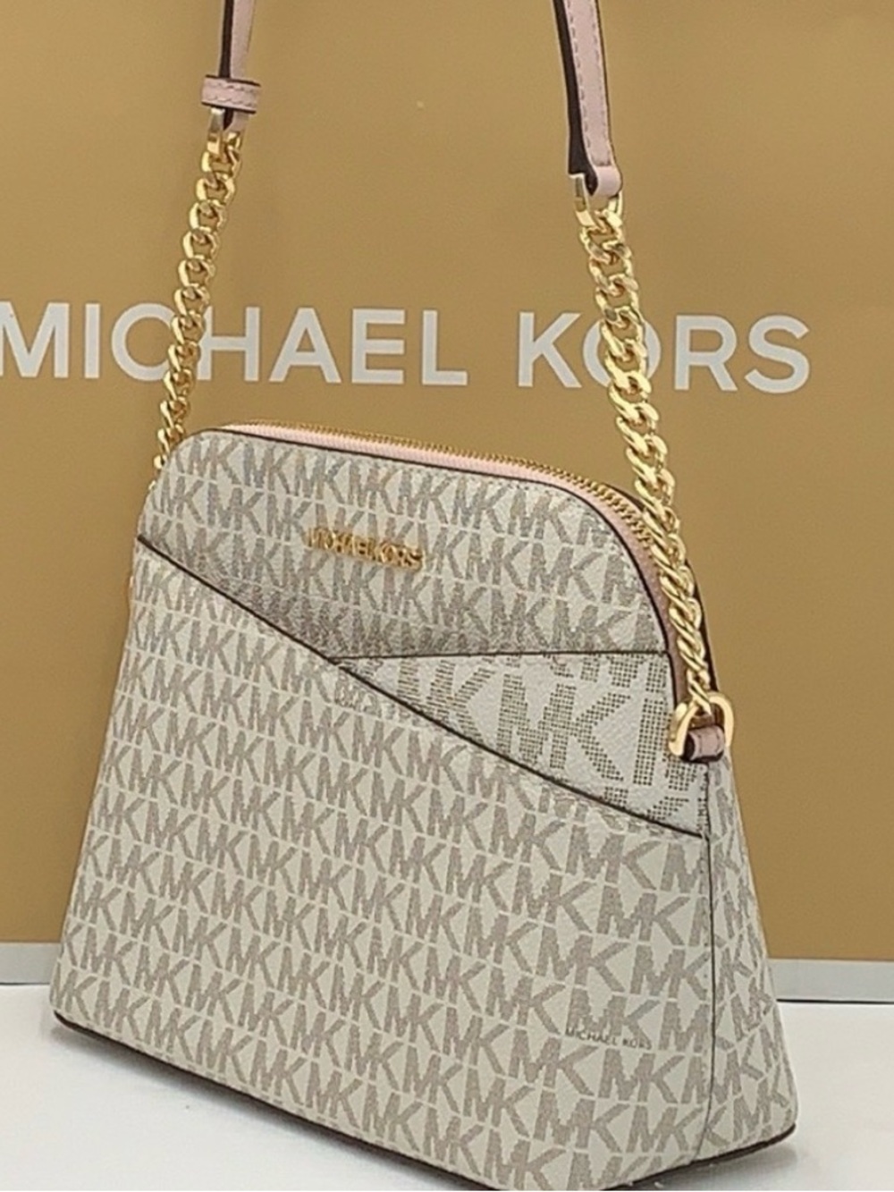 Michael Kors Jet Set Travel Medium Logo Dome Crossbody Bag